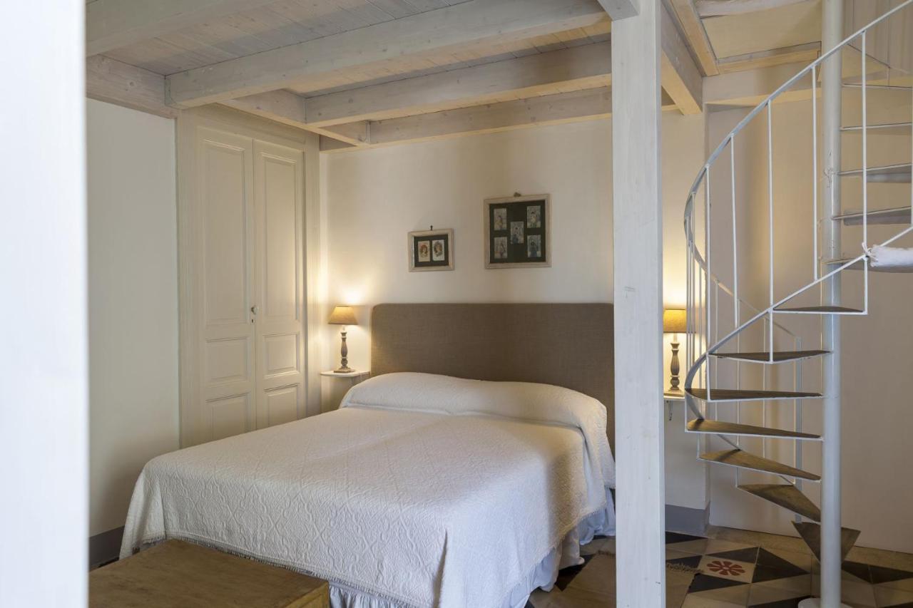 מינרווינו די ל'צה Palazzo Siena - Home & More מראה חיצוני תמונה